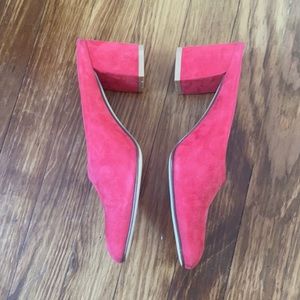 Maryam Zadeh red heels